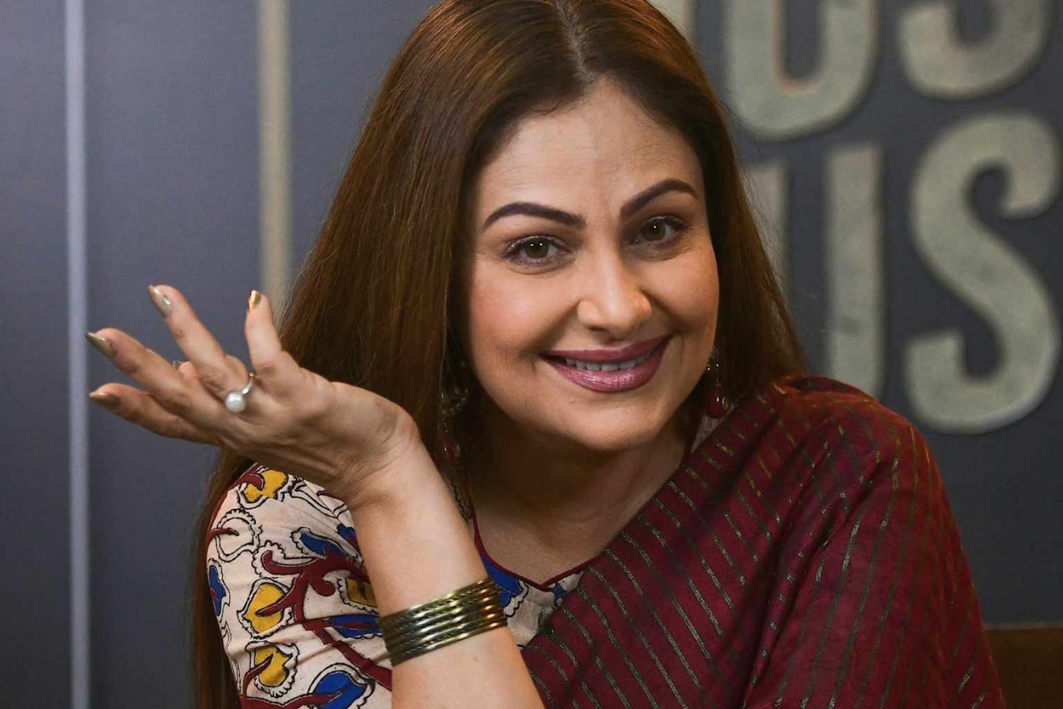 ayesha jhulka